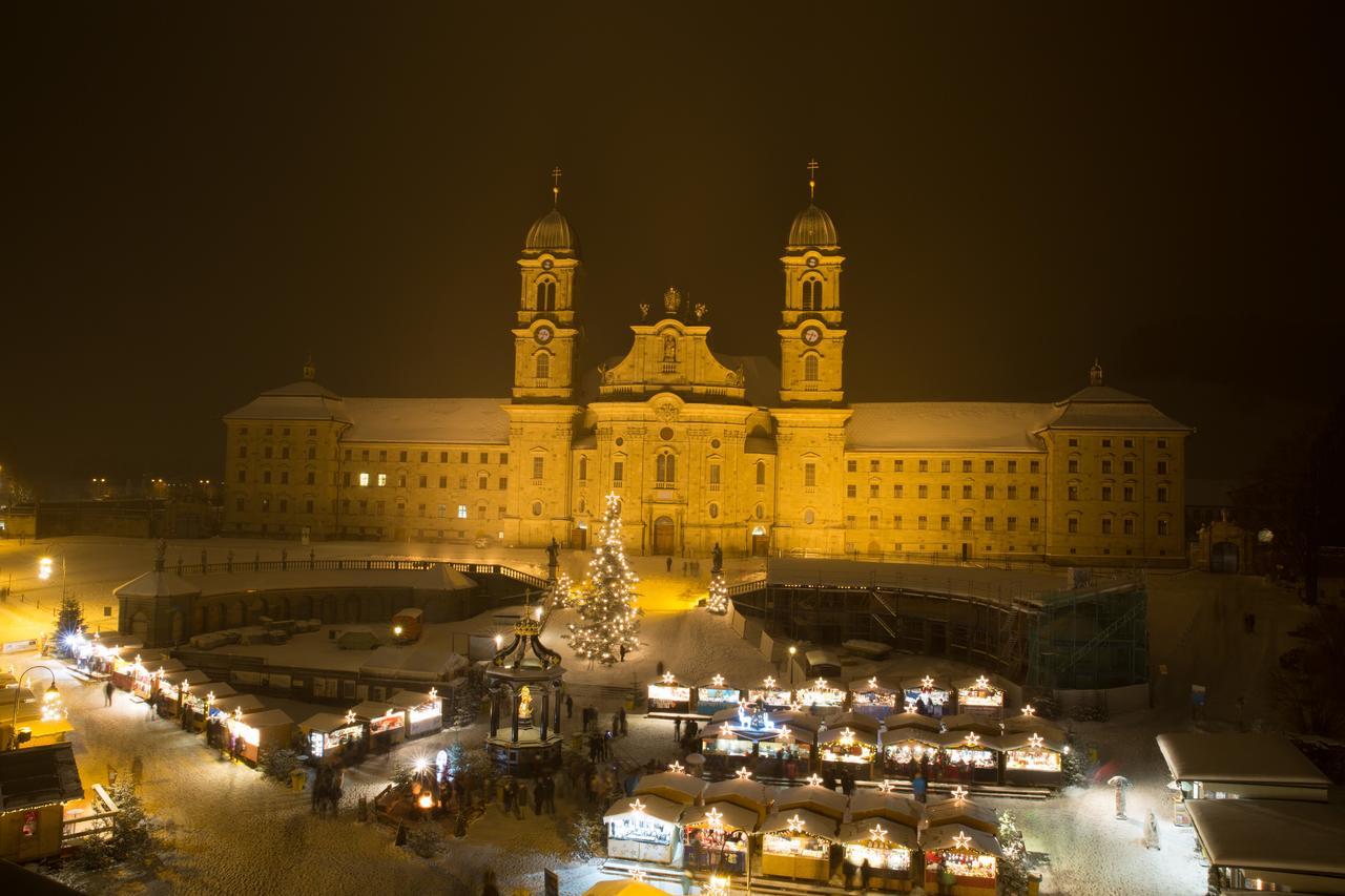Hotel Sonne Einsiedeln Eksteriør billede