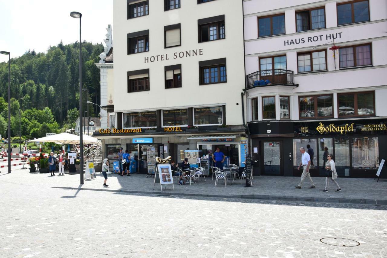Hotel Sonne Einsiedeln Eksteriør billede