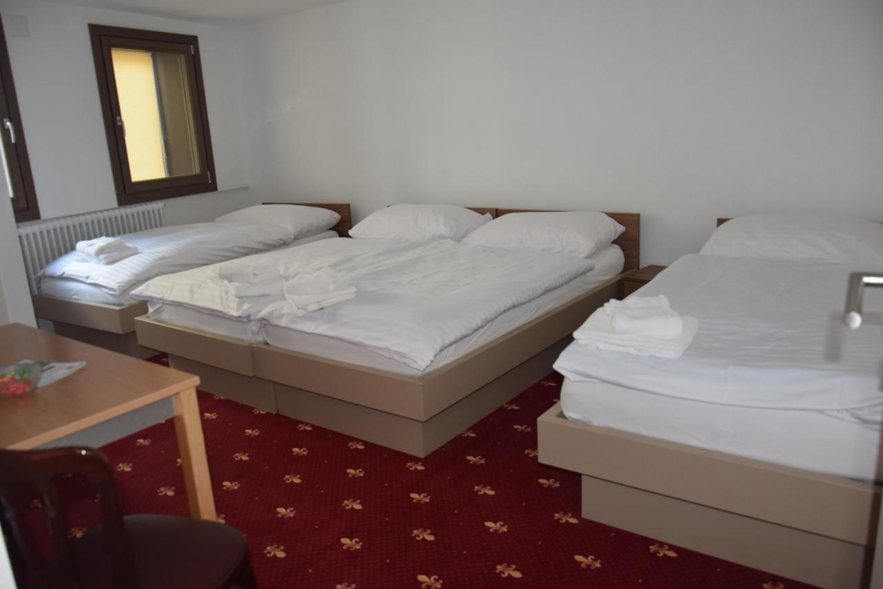 Hotel Sonne Einsiedeln Eksteriør billede